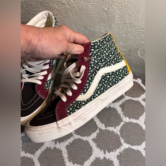 Vans Style 38 High-Tops with Red and Green Accents like new streetwear colorful - Picture 3 of 10